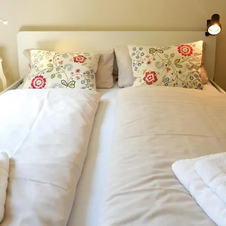 Dom wakacyjny Hedwigsblick - Sommerhaeuschen Mit Weitblick & Privattreppe Zum Westerholz